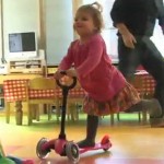 Jeździk Mini Micro Baby Seat w akcji, czyli jak to działa w praktyce